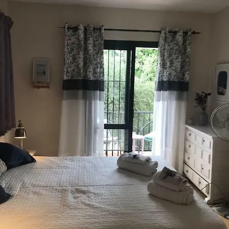 Casa Pacifica Проживание в семье Михас